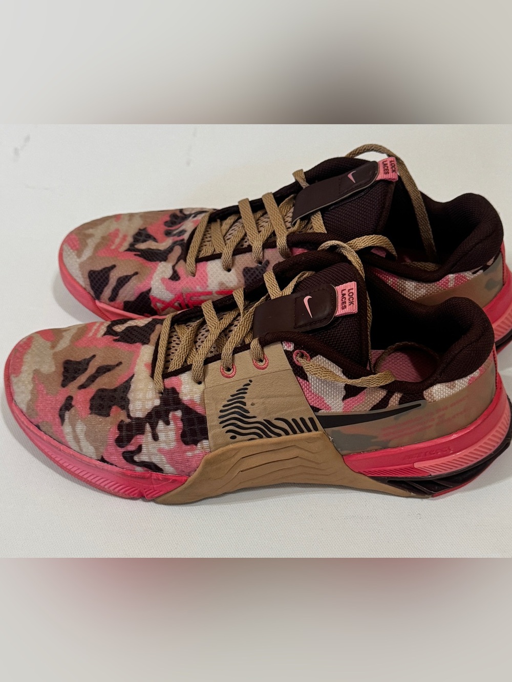 Nike Metcon 8 AMP Coral Chalk Camo CrossFit Training Shoes Size 8.5